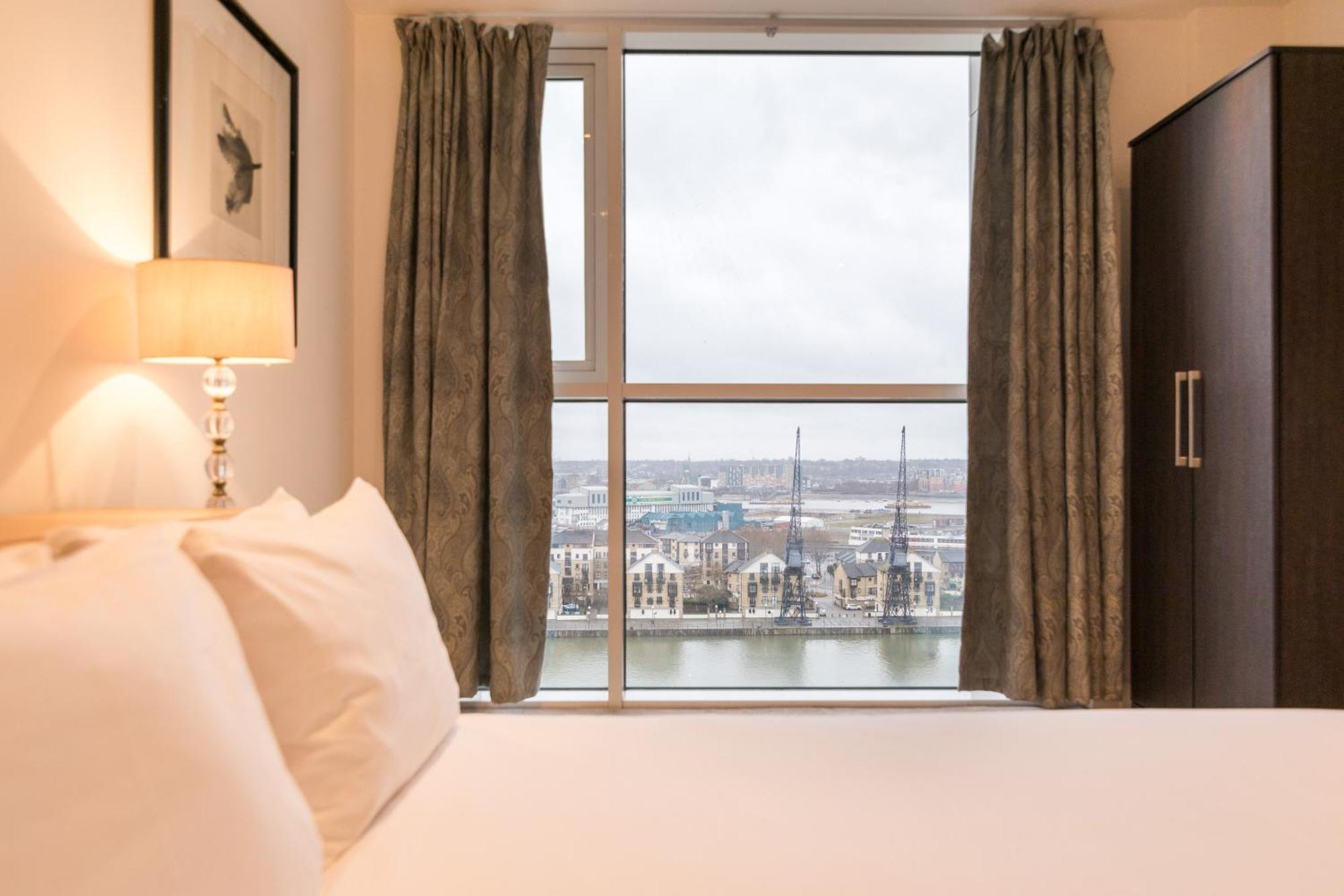 Austin David Executive ExCeL Apartment Londra Exterior foto