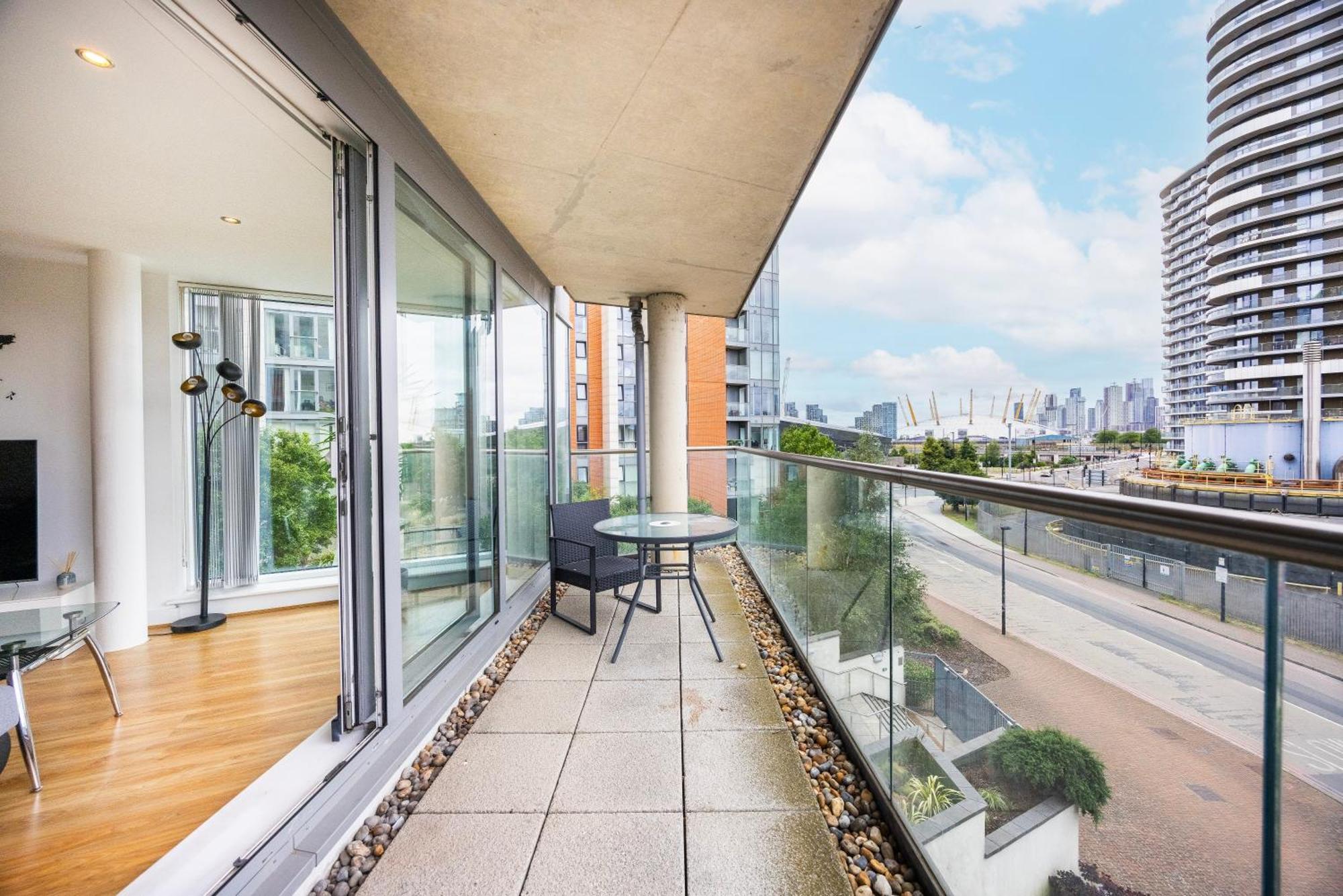 Austin David Executive ExCeL Apartment Londra Exterior foto