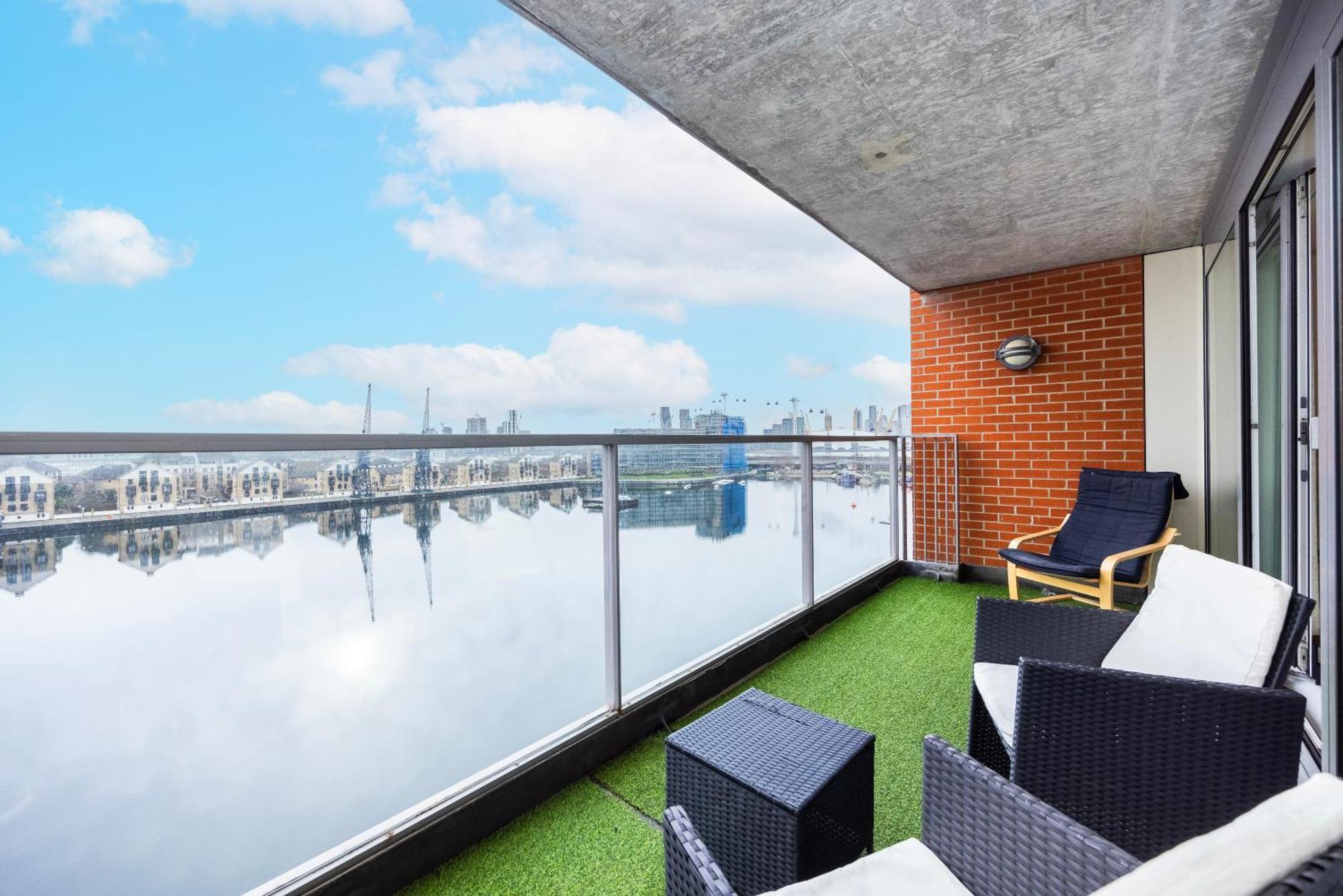 Austin David Executive ExCeL Apartment Londra Exterior foto